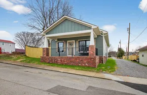 201 Cedar St, Loudon, TN 37774