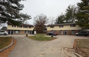 390 N Beadle Dr, Carbondale, IL 62901