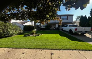 1620 Dartmoor Dr, Howell, MI 48843