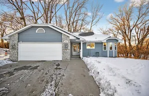 7919 Blackstone Ave, Inver Grove Heights, MN 55076