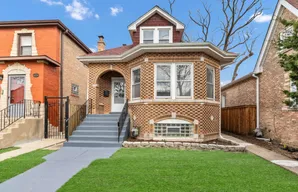 2417 N 76th Ave