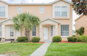678 Captiva Cir