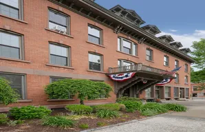 130 Main St APT 2D
