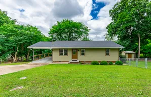 275 Lawrence Dr