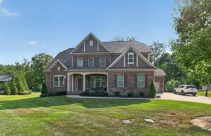 1016 Kara Ct