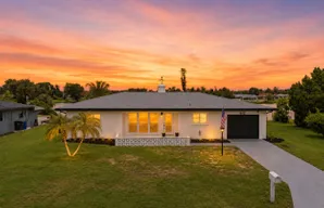 412 W Shade Dr