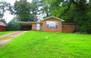 2233 Doris Dr