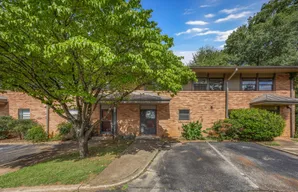 2110 Colony Dr SW