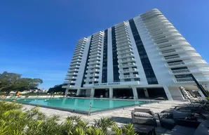 400 E Colonial Dr