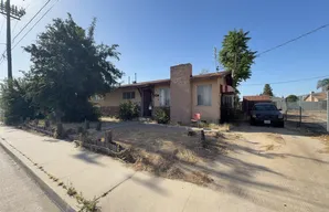 625 White Ln