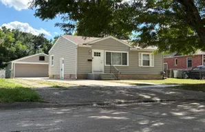 105 W Evelyn Ave
