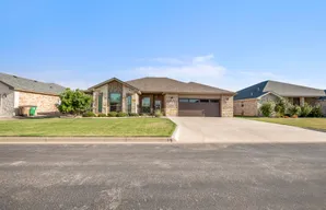 1949 Colonial Dr