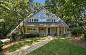 310 Woodlake Ct